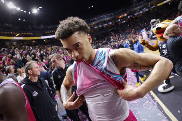 Defeat Alijah Comithier Telekom Baskets Bonn vs FC Bayern Munich Basketball Record game in front of over 19,000 spectators in the Lanxess Arena Kölnarena, Koelnarena 31 Speiltag Saison 2025 26