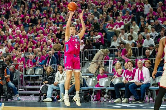 Patrick Heckmann, Power Forward, Telekom Baskets Bonn 33 , , Telekom Baskets Bonn vs FC Bayern Basketball, Basketball, BBL, 31 Matchday, 21 12 2025 Cologne North Rhine-Westphalia Germany Copyright: xkolbert-press MartinxWdziecznyx