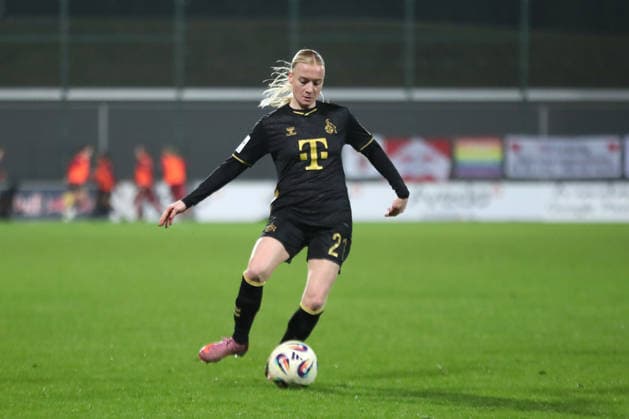 Google Pixel Frauen Bundesliga, RB Leipzig 1 FC Köln 21 12 2025 Anna Gerhardt 21, 1 FC Köln Fußball, Google Pixel Frauen Bundesliga, Saison 2025 2026, 14 Spieltag RB Leipzig vs 1 FC Köln am 21 12 2025, Trainingszentrum Cottaweg, Leipzig DFB REGULATIONS PROHIBIT ANY USE OF PHOTOGRAPHS AS IMAGE SEQUENCES AND OR QUASI VIDEO Copyright: xBEAUTIFULxSPORTS JanxKaeferx