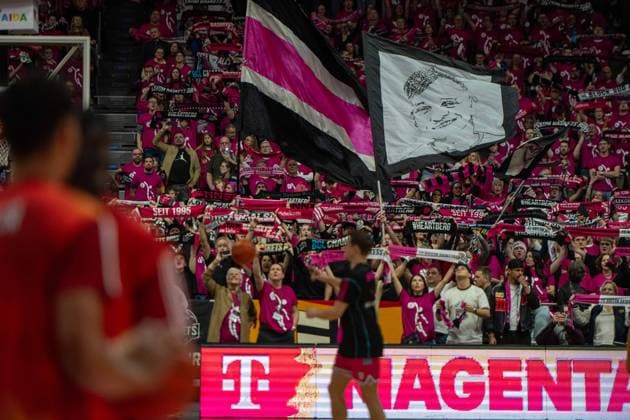 Spectators, Telekom Baskets Bonn vs FC Bayern Basketball, Basketball, BBL, 31 Matchday, 21 12 2025 Cologne North Rhine-Westphalia Germany Copyright: xkolbert-press MartinxWdziecznyx