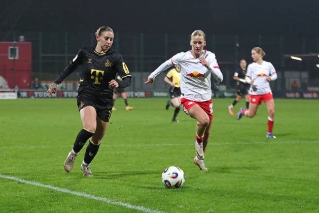 Google Pixel Women Bundesliga, RB Leipzig 1 FC Köln 21 12 2025 Zoe Hasenauer 16, 1 FC Köln vs Marlene Müller 27, RB Leipzig Soccer, Google Pixel Women Bundesliga, Season 2025 2026, 14 Matchday RB Leipzig vs 1 FC Köln on 21 12 2025, Training Center Cottaweg, Leipzig DFB REGULATIONS PROHIBIT ANY USE OF PHOTOGRAPHS AS IMAGE SEQUENCES AND OR QUASI VIDEO Copyright: xBEAUTIFULxSPORTS JanxKaeferx