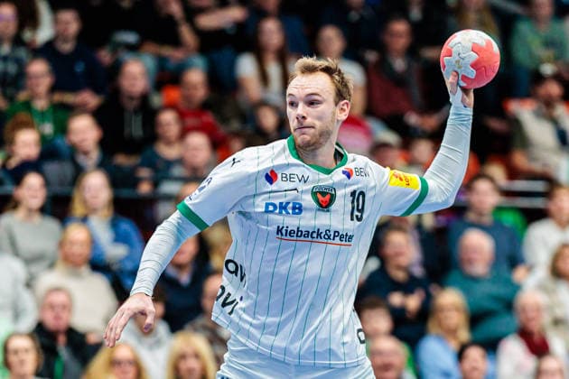 Mathias Gidsel Fuechse Berlin, 19 in goal GER, GWD Minden vs Fuechse Berlin, Handball, 1 Bundesliga, Matchday 18, Season 2025 2026, 21 12 2025 GER, GWD Minden vs Fuechse Berlin, Handball, 1 Bundesliga, Matchday 18, Season 2025 2026, 21 12 2025 Luebbecke Copyright: xEibner-Pressefoto JanxRollingerx EP_JSK