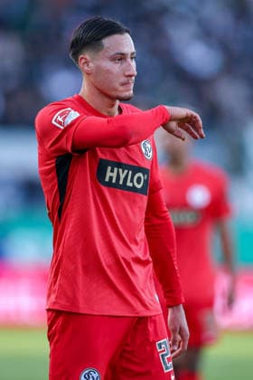 21 12 2025, Football, Preußen Münster SV 07 Elversberg, 2 Fußball Bundesliga, Preußenstadion, 17 Spieltag, Saison 2025 2026 Younes Ebnoutalib Elversberg 22 Entt enttäuscht ENttäuschung Mimik DFB regulations prohibit any use of photographs as image sequences and or quasi video Nordrhein Westfalen Germany