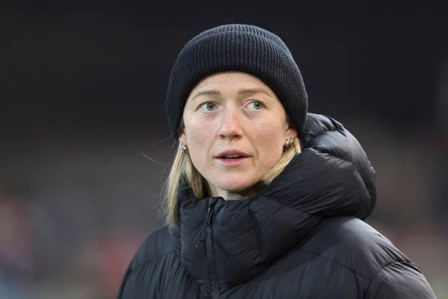 Lea Schüller FC Bayern München looks on during the Woman Bundesliga match between Bayer 04 Leverkusen and Bayern München at Ulrich Haberland Stadion on December 22, 2025 in Leverkusen, Germany Germany Photo by Oliver Kaelke DeFodi Images Lea Schüller FC Bayern München looks on during the Woman Bundesliga match between Bayer 04 Leverkusen and Bayern München at Ulrich Haberland Stadion on December 22, 2025 in Leverkusen, Germany Photo by Oliver Kaelke DeFodi Images DFL regulations prohibit any use of photographs as image sequences and or quasi video Photo by Oliver Kaelke DeFodi Images