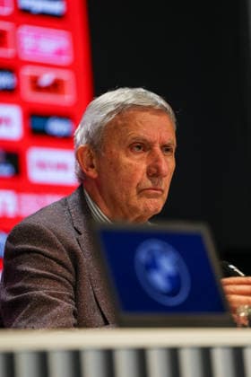 Svetislav Pesic FC Bayern Basketball, new head coach , GER, FC Bayern Basketball Press Conference, Season 2025 2026, 22 12 2025, GER, FC Bayern Basketball Press Conference, Season 2025 2026, 22 12 2025 Munich Copyright: xEibner-Pressefoto JennixMaulx EP_JML