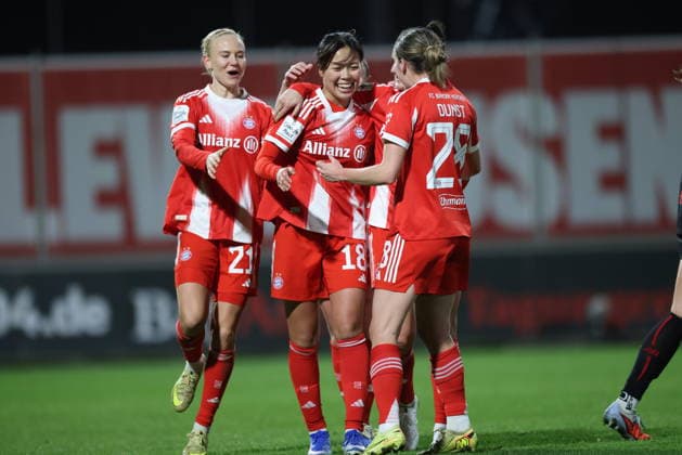 GER, Leverkusen, Bayer Leverkusen vs FC Bayern Munich, Google Pixel Womens Bundesliga, Football, DFB, Season 2025 2026, Ulrich Haberland Stadium, 14 Matchday in picture Momoko Tanikawa Bayern Munich 18 scores the 0 2, in goal, cheers and joy, emotions DFB DFL REGULATIONS PROHIBIT ANY USE OF PHOTOGRAPHS AS IMAGE SEQUENCES AND OR QUASI VIDEO, 22 12 2025 Copyright: HMBxMedia HendrikxHamelau