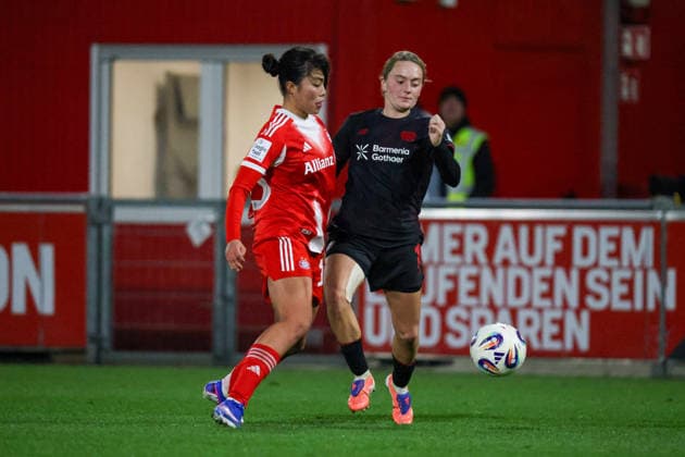 Leverkusen, Germany 22 December 2025 1 FBL 2025 2026 Bayer 04 Leverkusen vs FC Bayern Munich In the picture in the duel Momoko Tanikawa FCB and Sofie Zdebel Leverkusen DFB regulations prohibit any use of photographs as image sequences and or quasi video Ulrich Haberland Stadion Nordrhein Westfalen Copyright: xFotostandx xFantinix
