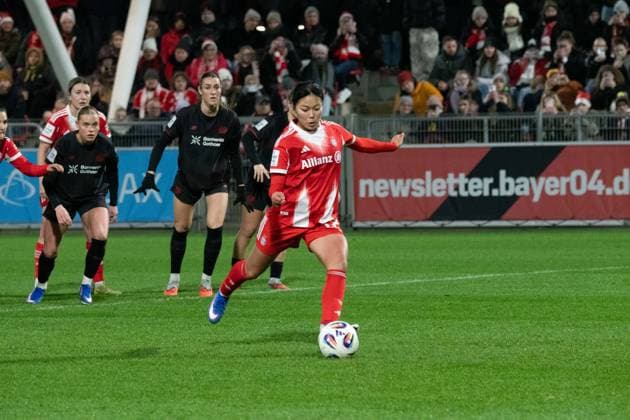 during the Google Pixel Frauen-Bundesliga between Bayer 04 Leverkusen and Bayern München at Ulrich-Haberland-Stadion in Leverkusen, Germany. Copyright: xQianruxZhang SPPx Sportspressphoto_SPR76531