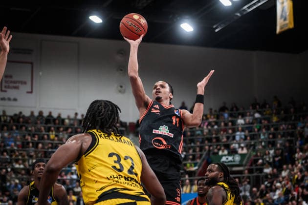 Alonzo Verge Jr Rasta Vechta, 11 GER, MHP Riesen Ludwigsburg RASTA Vechta, easycredit BBL, Basketball, Bundesliga, 11 Matchday, Season 2025 2026, 22 12 2025 GER, MHP Riesen Ludwigsburg RASTA Vechta, easycredit BBL, Basketball, Bundesliga, 11 Matchday, Season 2025 2026, 22 12 2025 Ludwigsburg Copyright: xSandyxDinkelackerx EP_SDR