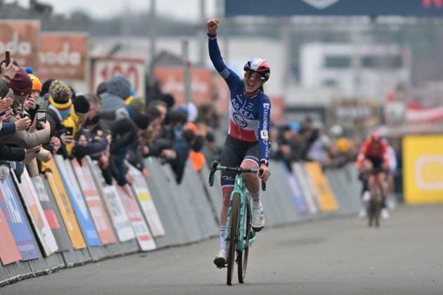 French Amandine Fouquenet celebrates as she crosses the finish line to win the women elite race at the cyclocross cycling event in Heusden-Zolder, stage 5 8 in the Superprestige competition, Tuesday 23 December 2025. DAVIDxPINTENS  x150968207x