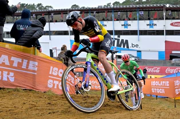 Telenet Superprestige 2025-2026 Heusden-Zolder HEUSDEN-ZOLDER, BELGIUM - DECEMBER 23 : Nys Thibau (BEL) of Baloise Glowi Lions during the 5th leg of the Heusden-Zolder Telenet Superprestige 2025-2026 a cyclocross race for Men Elite on December 23, 2025 in Heusden-Zolder, Belgium, 23 12 2025 ( Heusden-Zolder Belgium  Copyright: xSesx