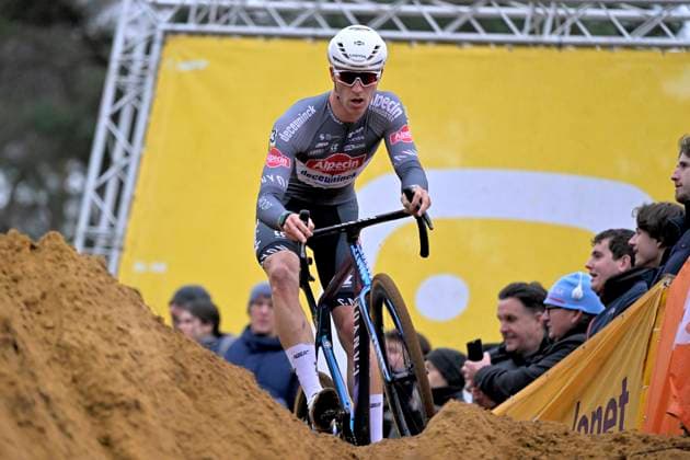 Telenet Superprestige 2025-2026 Heusden-Zolder HEUSDEN-ZOLDER, BELGIUM - DECEMBER 23 : Vandeputte Niels (BEL) of Alpecin-Deceuninck Development Team during the 5th leg of the Heusden-Zolder Telenet Superprestige 2025-2026 a cyclocross race for Men Elite on December 23, 2025 in Heusden-Zolder, Belgium, 23 12 2025 ( Heusden-Zolder Belgium  Copyright: xSesx