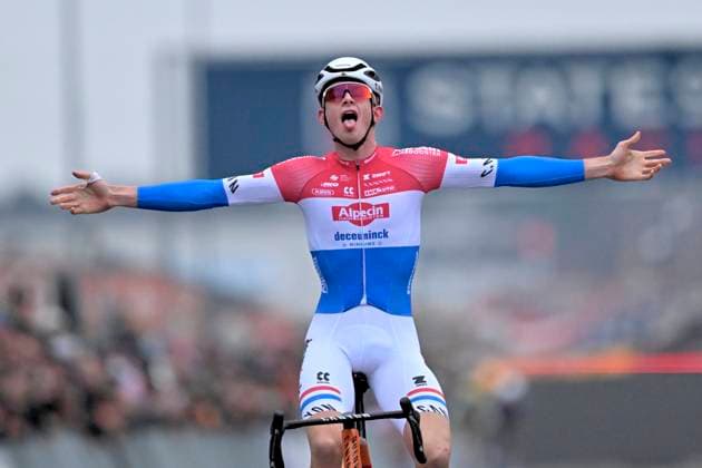 Telenet Superprestige 2025-2026 Heusden-Zolder HEUSDEN-ZOLDER, BELGIUM - DECEMBER 23 : Del Grosso Tibor (NED) of Alpecin-Deceuninck wins during the 5th leg of the Heusden-Zolder Telenet Superprestige 2025-2026 a cyclocross race for Men Elite on December 23, 2025 in Heusden-Zolder, Belgium, 23 12 2025 ( Heusden-Zolder Belgium  Copyright: xSesx