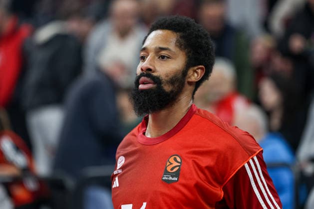 Spencer Dinwiddie FC Bayern Basketball, 26 before the game, GER, FC Bayern Basketball vs Hapoel Tel Aviv, Basketball, Euroleague, Matchday 18, Season 2025 2026, 23 12 2025, GER, FC Bayern Basketball vs Hapoel Tel Aviv, Basketball, Euroleague, Matchday 18, Season 2025 2026, 23 12 2025 Munich Copyright: xEibner-Pressefoto JennixMaulx EP_JML