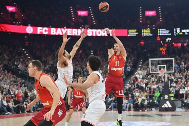 Andreas OBST FCB ,Basket throw Basketball Euro League,Season 2025 2026, FC Bayern Muenchen Hapoel Te Aviv on 23 12 2025, S A P G A R D EN