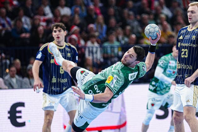 Throw Goal Mijajlo Marsenic Fuechse Berlin, 93 GER, Handball Sport Verein Hamburg vs Fuechse Berlin, Handball, 1 Bundesliga, Matchday 24, Season 2025 2026, 23 12 2025 GER, Handball Sport Verein Hamburg vs Fuechse Berlin, Handball, 1 Bundesliga, Matchday 24, Season 2025 2026, 23 12 2025 Hamburg Copyright: xEibner-Pressefoto MarcelxvonxFehrnx EP_MFN