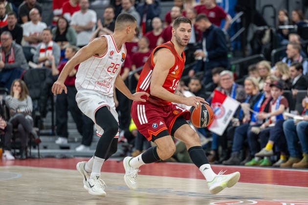 Yam Madar 26 Hapoel IBI Tel Aviv , Stefan Jovic 16 FC Bayern Basketball , FC Bayern Basketball vs Hapoel IBI Tel Aviv, EuroLeague 18 Matchday, 23 12 2025 Munich Bavaria Germany Copyright: xkolbert-press UlrichxGamelx