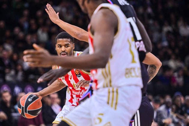 BASKET : Paris Basket vs Etoile Rouge Belgrade - Euroleague - 23 12 2025 JARED BUTLER ( 6 - Crvena Zvezda Meridianbet Belgrade ) during the Euroleague match between Paris Basketball and Crvena Zvezda Meridianbet Belgrade at Accor Arena on December 23, 2025 in Paris, France. ( Photo by Federico Pestellini PSNewz ) - ParisFrance  Copyright: xFedericoxPestellinix