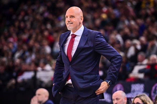 BASKET : Paris Basket vs Etoile Rouge Belgrade - Euroleague - 23 12 2025 SASA OBRADOVIC ( coach Crvena Zvezda Meridianbet Belgrade ) during the Euroleague match between Paris Basketball and Crvena Zvezda Meridianbet Belgrade at Accor Arena on December 23, 2025 in Paris, France. ( Photo by Federico Pestellini PSNewz ) - ParisFrance  Copyright: xFedericoxPestellinix