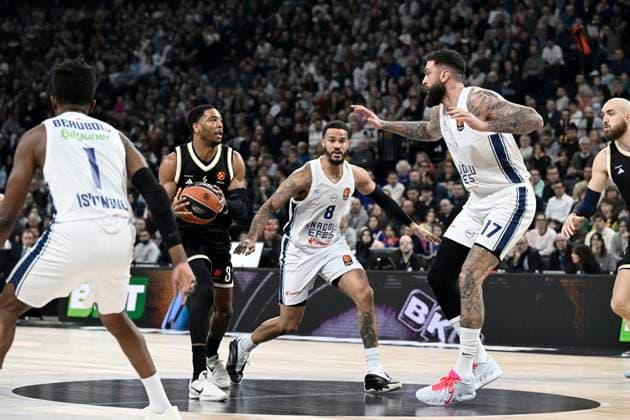 Asvel-Anadolu Efes Istanbul. Euroligue. 23 décembre 2025 PHOTOPQR LE PROGRES Joël PHILIPPON - Décines-Charpieu 23 12 2025 - Asvel-Anadolu Efes Istanbul. Euroligue. 23 décembre 2025 -Shaquille Harrison. Asvel-Anadolu Efes Istanbul. Basket Euroleague Asvel (Lyon Villeurbanne) vs Istanbul Décines-Charpieu Rhône Rhône-Alpes France  Copyright: xPHOTOPQR LExPROGRES MAXPPPxJoëlxPHILIPPONx 20251223LPL5443 20251223LPL5443