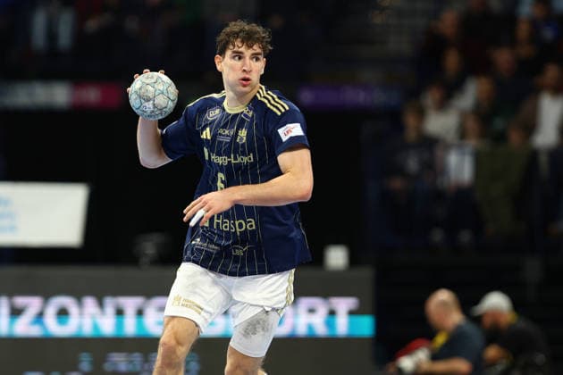 6 Elias Kofler Handball Sport Verein Hamburg Handball I Men I Bundesliga Daikin HBL I Season 2025 2026 I 24 Matchday I Handball Sport Verein Hamburg Füchse Berlin I 23 12 2025 I Barclays Arena