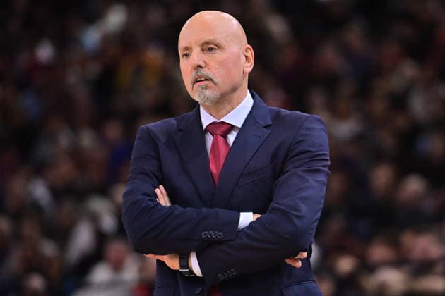 BASKET : Paris Basket vs Etoile Rouge Belgrade - Euroleague - 23 12 2025 SASA OBRADOVIC ( coach Crvena Zvezda Meridianbet Belgrade ) during the Euroleague match between Paris Basketball and Crvena Zvezda Meridianbet Belgrade at Accor Arena on December 23, 2025 in Paris, France. ( Photo by Federico Pestellini PSNewz ) - ParisFrance  Copyright: xFedericoxPestellinix