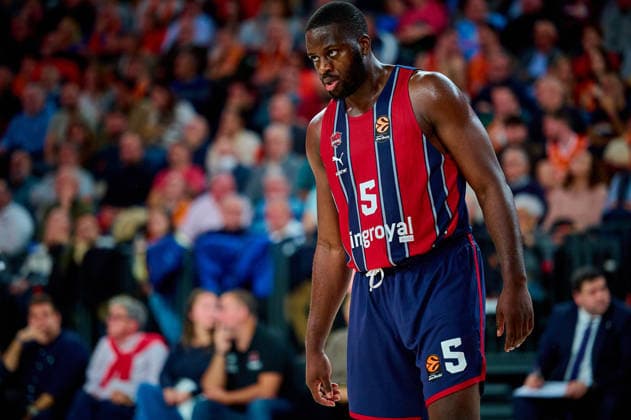 December 23, 2025, Valencia, Spain: Eugene Omoruyi of Kosner Baskonia Vitoria-Gasteiz seen in action during the EuroLeague Basketball regular season gameday 18, between Valencia Basket (ESP) and Kosner Baskonia Vitoria-Gasteiz (ESP) at Roig Arena. Final scores: Valencia Basket 91-81 Kosner Baskonia Valencia Spain - ZUMAs197 20251223_aaa_s197_137 Copyright: xDavidxPastorxAndresx