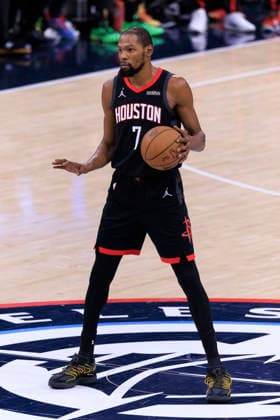 December 23, 2025, Inglewood, California, USA: Kevin Durant 7 of the Houston Rockets during their regular season NBA, Basketball Herren, USA game against the Los Angeles Clippers on Tuesday December 23, 2025 at Intuit Dome in Inglewood, California. Clippers defeat Rockets, 128-108. ARIANA RUIZ PI Inglewood USA - ZUMAp124 20251223_zaa_p124_062 Copyright: xArianaxRuizx