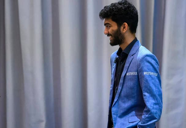 FIDE WORLD RAPID & BLITZ CHAMPIONSHIPS 2025 QATAR press conference, PK, Pressekonferenz Gukesh Dommaraju, Reigning World chess Champion of Indian talking to the media after the press conference press conference ahead of the FIDE World Rapid & Blitz Championships 2025 in Doha,Qatar, on December. 25, 2025. DOHA Qatar Copyright: xNOUSHADxTHEKKAYILx