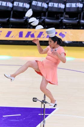 December 25, 2025, Los Angeles, California, USA: Red Panda performs during the halftime of the regular season NBA, Basketball Herren, USA game between the Los Angeles Lakers and the Houston Rockets on Thursday December 25, 2025 at Crypto.com Arena in Los Angeles, California. Lakers lose to Rockets, 96-119. ARIANA RUIZ PI Los Angeles USA - ZUMAp124 20251225_zaa_p124_025 Copyright: xArianaxRuizx