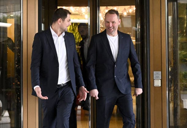 Croatia National Handball Team gather in Zagreb, Croatia Denis Spoljaric of Croatia and head coach of Croatia Dagur Sigurdsson of Croatia leaves at Hotel Westin in Zagreb, Croatia, on December 26, 2025. Croatia s men™s senior handball team heads to Porec for a first phase of preparations for Men s EHF EURO 2026. In the first phase of preparations Croatia will play friendly match against North Macedonia.  MarkoxLukunic PIXSELL