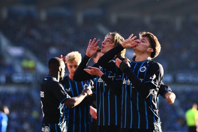 Sport Themen der Woche KW52 KRC Genk v Club Brugge - Jupiler Pro League GENK, BELGIUM - DECEMBER 26 : Vermant Romeo forward of Club Brugge, Tzolis Christos forward of Club Brugge celebrate the 0-2 during the Jupiler Pro League match between KRC Genk and Club Brugge on December 26, 2025 in Genk, Belgium, 26 12 2025 Genk Belgium  Copyright: xGvgx
