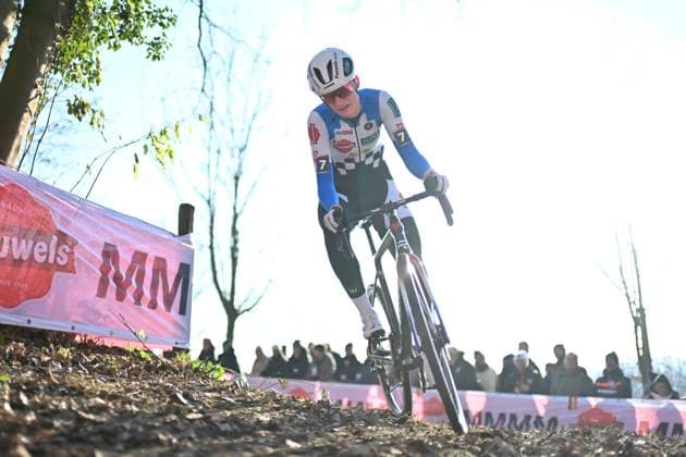 UCI Cyclocross World Cup 2025-2026 Gavere GAVERE, BELGIUM - DECEMBER 26 : Bentveld Leonie (NED) of Pauwels Sauzen-Altez Industriebouw Cycling Team during the 7th leg of the Gavere UCI Cyclocross World Cup 2025-2026 a cyclocross race for Women Elite on December 26, 2025 in Gavere, Belgium, 26 12 2025 ( Gavere Belgium  Copyright: xBcex