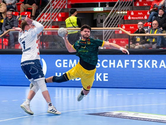 Philip Jungemann VfL Eintracht Hagen, 25 on goal throw VfL Eintracht Hagen vs 1 VfL Potsdam, Handball, 2 Bundesliga, Matchday 17, Season 2025 2026, 26 12 2025 VfL Eintracht Hagen vs 1 VfL Potsdam, Handball, 2 Bundesliga, Matchday 17, Season 2025 2026, 26 12 2025 Hagen Copyright: xEibner-Pressefoto DamianxKruczynx EP_DKI
