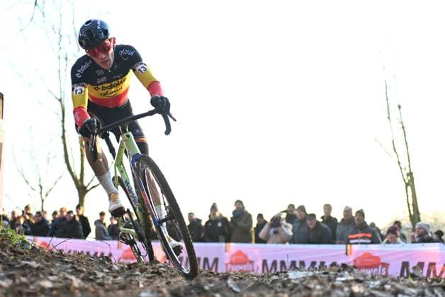 UCI Cyclocross World Cup 2025-2026 Gavere GAVERE, BELGIUM - DECEMBER 26 : Nys Thibau (BEL) of Baloise Glowi Lions during the 7th leg of the Gavere UCI Cyclocross World Cup 2025-2026 a cyclocross race for Men Elite on December 26, 2025 in Gavere, Belgium, 26 12 2025 ( Gavere Belgium  Copyright: xBcex