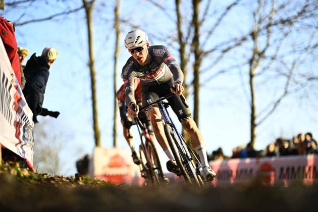 Belgian Niels Vandeputte pictured in action during the men s elite race of the World Cup cyclocross cycling event in Gavere on Friday 26 December 2025, stage 7 (out of 12) of the UCI World Cup competition. JASPERxJACOBS  x151554746x