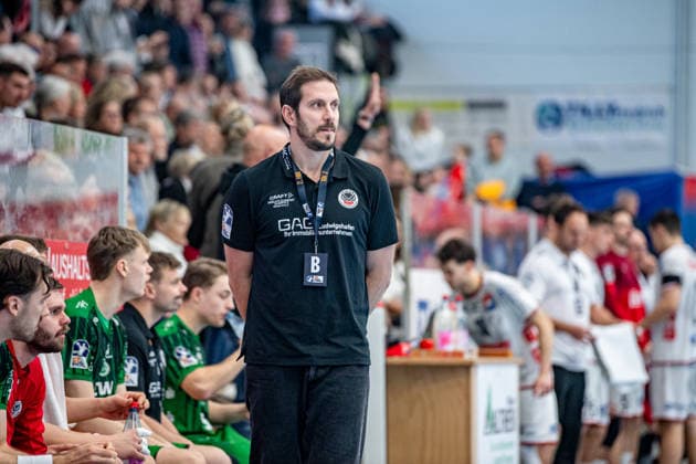 2 Handball Bundesliga TV Hüttenberg Eulen Ludwigshafen, 26 12 25 Michael Haaß Eulen Ludwigshafen 2 Handball Bundesliga TV Hüttenberg Eulen Ludwigshafen Hüttenberg, 26 12 25 Copyright: xBEAUTIFULxSPORTS Roeczeyx