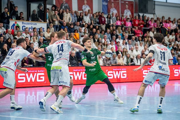 2 Handball Bundesliga TV Hüttenberg Eulen Ludwigshafen, 26 12 25 Finn Leun Eulen Ludwigshafen, 37 , Frederic Stüber Eulen Ludwigshafen, 2 , Moritz Zörb TV Hüttenberg, 14 , Hendrik Schreiber TV Hüttenberg, 51 , Vit Reichl TV Hüttenberg, 19 2 Handball Bundesliga TV Hüttenberg Eulen Ludwigshafen Hüttenberg, 26 12 25 Copyright: xBEAUTIFULxSPORTS Roeczeyx