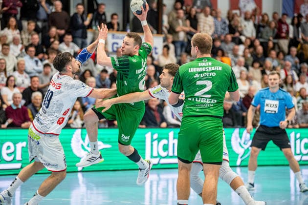 2 Handball Bundesliga TV Hüttenberg Eulen Ludwigshafen, 26 12 25 Marc Robin Eisel Eulen Ludwigshafen, 9 , Frederic Stüber Eulen Ludwigshafen, 2 , Vit Reichl TV Hüttenberg, 19 , Leif Haack TV Hüttenberg, 20 2 Handball Bundesliga TV Hüttenberg Eulen Ludwigshafen Hüttenberg, 26 12 25 Copyright: xBEAUTIFULxSPORTS Roeczeyx
