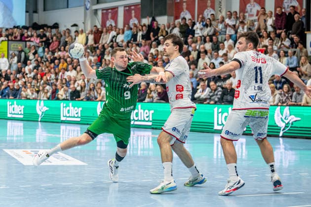 2 Handball Bundesliga TV Hüttenberg Eulen Ludwigshafen, 26 12 25 Marc Robin Eisel Eulen Ludwigshafen, 9 , Hendrik Schreiber TV Hüttenberg, 51 , Lasse Ohl TV Hüttenberg, 11 2 Handball Bundesliga TV Hüttenberg Eulen Ludwigshafen Hüttenberg, 26 12 25 Copyright: xBEAUTIFULxSPORTS Roeczeyx
