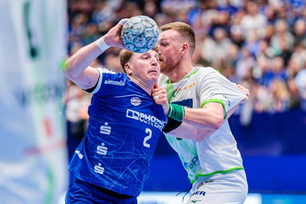 v l Lukas Hutecek TBV Lemgo Lippe, 02 , Nikola Grahovac HSG Wetzlar, 02 GER, TBV Lemgo Lippe vs HSG Wetzlar, Handball, 1 Bundesliga, Matchday 19, Season 2025 2026, 26 12 2025 GER, TBV Lemgo Lippe vs HSG Wetzlar, Handball, 1 Bundesliga, Matchday 19, Season 2025 2026, 26 12 2025 Lemgo Copyright: xEibner-Pressefoto JanxRollingerx EP_JSK