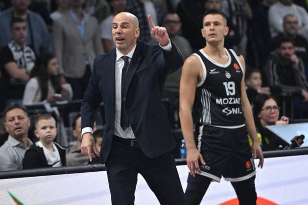 PARTIZAN vs MACCABI TEL AVIV JOAN PENARROYA Djoan Penjaroa coach basketball Partizan vs Maccabi Tel Aviv Euroleague, Beogradska arena, Belgrade 26.12.2025 Foto: BASKETBALL, EUROLEAGUE, PARTIZAN, MACCABI TEL AVIV Belgrade Belgrade arena Serbia Copyright: xMarkoxMetlas xMNxPressx
