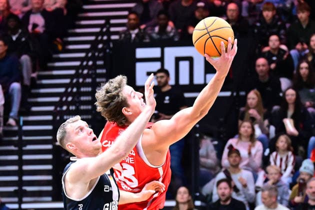 26 12 2025 Basketball Season 2025 2026 2 Bundesliga Pro A 15 Matchday Nuremberg Falcons Basketball Club NBC Giessen 46ers AlSch xalxscx Till Gloger 18, Giessen 46ers Brandton Dean Chatfield 33, Nuremberg Falcons BC NBC