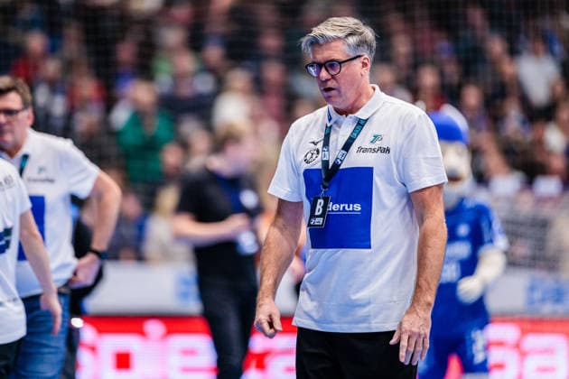 Runar Sigtryggsson HSG Wetzlar, Coach is disappointed sad after 28 25 defeat GER, TBV Lemgo Lippe vs HSG Wetzlar, Handball, 1 Bundesliga, Matchday 19, Season 2025 2026, 26 12 2025 GER, TBV Lemgo Lippe vs HSG Wetzlar, Handball, 1 Bundesliga, Matchday 19, Season 2025 2026, 26 12 2025 Lemgo Copyright: xEibner-Pressefoto JanxRollingerx EP_JSK