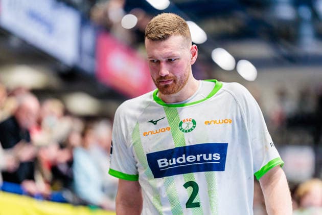 Bart Ravensbegern HSG Wetzlar, 01 is disappointed sad after 28 25 defeat GER, TBV Lemgo Lippe vs HSG Wetzlar, Handball, 1 Bundesliga, 19 Matchday, Season 2025 2026, 26 12 2025 GER, TBV Lemgo Lippe vs HSG Wetzlar, Handball, 1 Bundesliga, 19 Matchday, Season 2025 2026, 26 12 2025 Lemgo Copyright: xEibner-Pressefoto JanxRollingerx EP_JSK