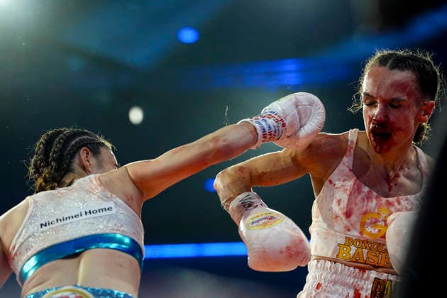 Sport Themen der Woche KW52 Schweiz: Boxing Day 2025 - Kursaal Arena, Bern: Gabriela Timar (Schweiz) kämpft gegen Marina Loreto (Japan) Bern Kursaal Arena Bern Schweiz *** Switzerland Boxing Day 2025 Kursaal Arena, Bern Gabriela Timar Switzerland fights Marina Loreto Japan Bern Kursaal Arena Bern Switzerland Copyright: xKjetilxWaberx
