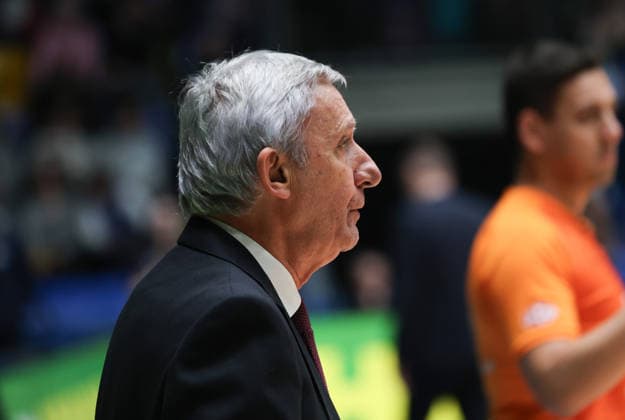 New Bayern coach Svetislav Pesic, GER, Frankfurt Skyliners vs FC Bayern Muenchen, Basketball Bundesliga, easyCredit BBL, Matchday 12, Season 2025 26, 26 12 2025, GER, Frankfurt Skyliners vs FC Bayern Muenchen, Basketball Bundesliga, easyCredit BBL, Matchday 12, Season 2025 26, 26 12 2025, Cologne Copyright: xEibner-Pressefoto JoergxNiebergax EP_JNL