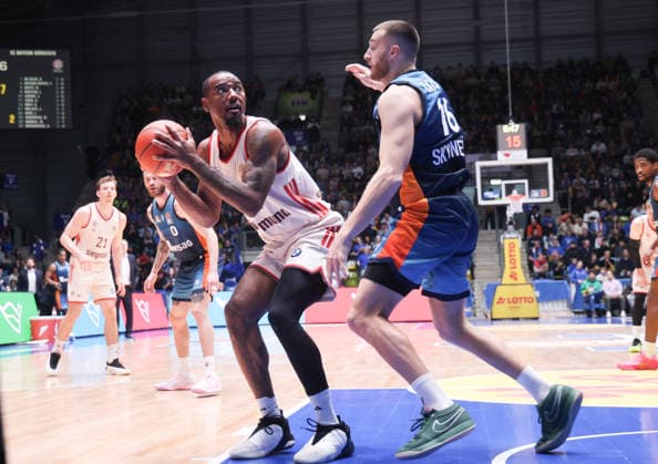 Isiaha Mike Bayern Mue nchen 22 , GER, Frankfurt Skyliners vs FC Bayern Muenchen, Basketball Bundesliga, easyCredit BBL, Matchday 12, Season 2025 26, 26 12 2025, GER, Frankfurt Skyliners vs FC Bayern Muenchen, Basketball Bundesliga, easyCredit BBL, Matchday 12, Season 2025 26, 26 12 2025, Cologne Copyright: xEibner-Pressefoto JoergxNiebergax EP_JNL