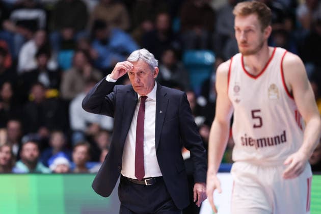 Frankfurt Skyliners FC Bayern Munich Basketball, easyCredit BBL Coach Svetislav Pesic FC Bayern Game of the easyCredit BBL between Frankfurt Skyliners and FC Bayern Basketball on December 26, 2025 at the Süwag Energie ARENA in Frankfurt am Main , Frankfurt am Main Hessen Germany Süwag Energie ARENA
