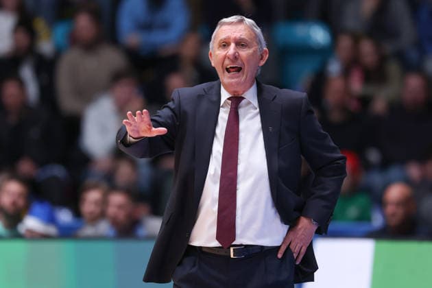 Frankfurt Skyliners FC Bayern Munich Basketball, easyCredit BBL Coach Svetislav Pesic FC Bayern Game of the easyCredit BBL between Frankfurt Skyliners and FC Bayern Basketball on December 26, 2025 at the Süwag Energie ARENA in Frankfurt am Main , Frankfurt am Main Hessen Germany Süwag Energie ARENA